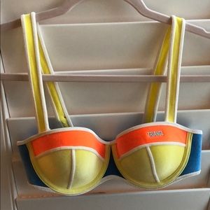 Triangl balconette swim top